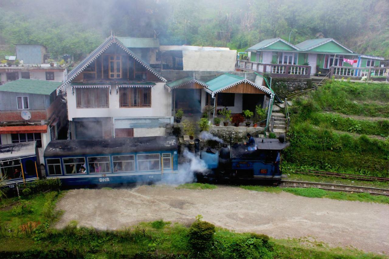 Marigold Manor Homestay Darjeeling  Exteriör bild